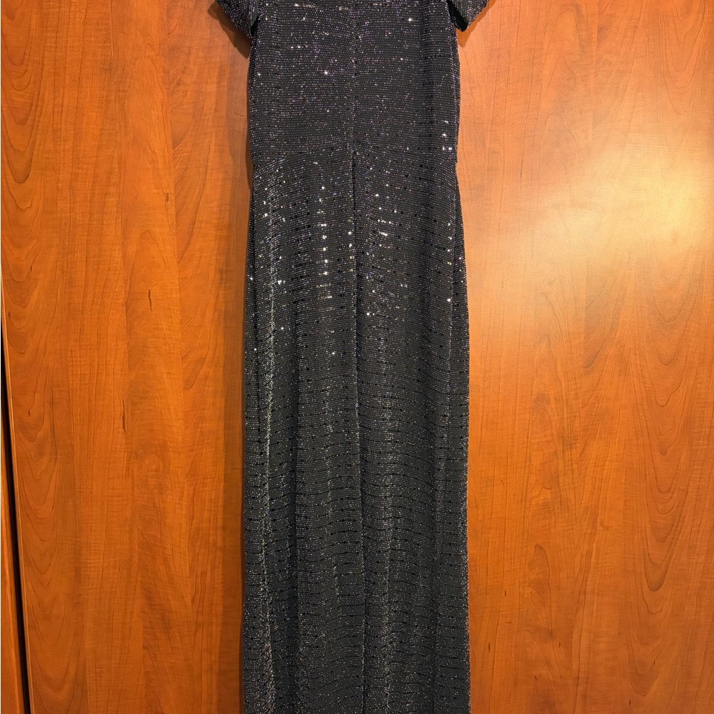 Elegant Black Sequin Evening Gown - Picture 2 of 4